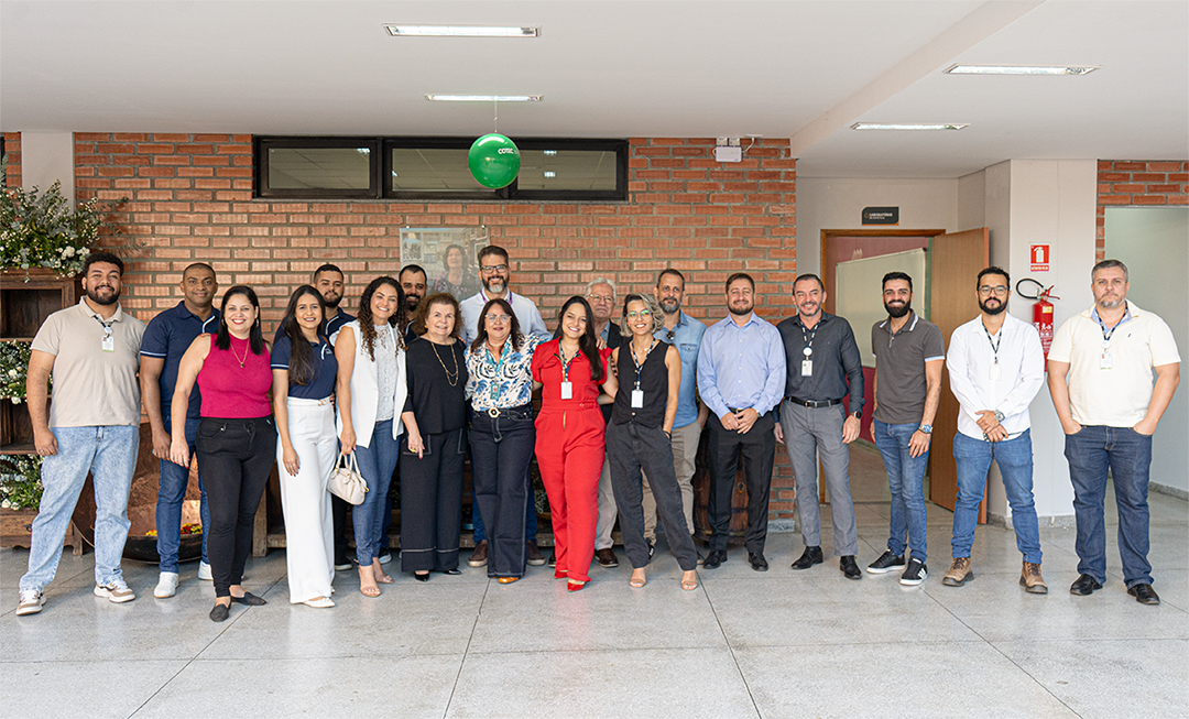 Equipes do Centro de Educação, Trabalho e Tecnologia (CETT-UFG), e da Fundação RTVE participam da inauguração da sede própria do Cotec Goiandira Ayres do Couto, em Cidade de Goiás (Foto: Ana Luiza Reis) CETT-UFG entrega à população de Cidade de Goiás sede própria do Colégio Tecnológico