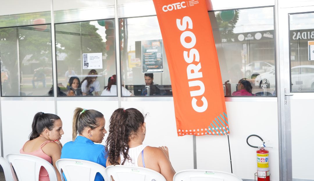 Feirão de Empregos do Cotec em Cristalina realiza mais de 1.500 atendimentos para a população