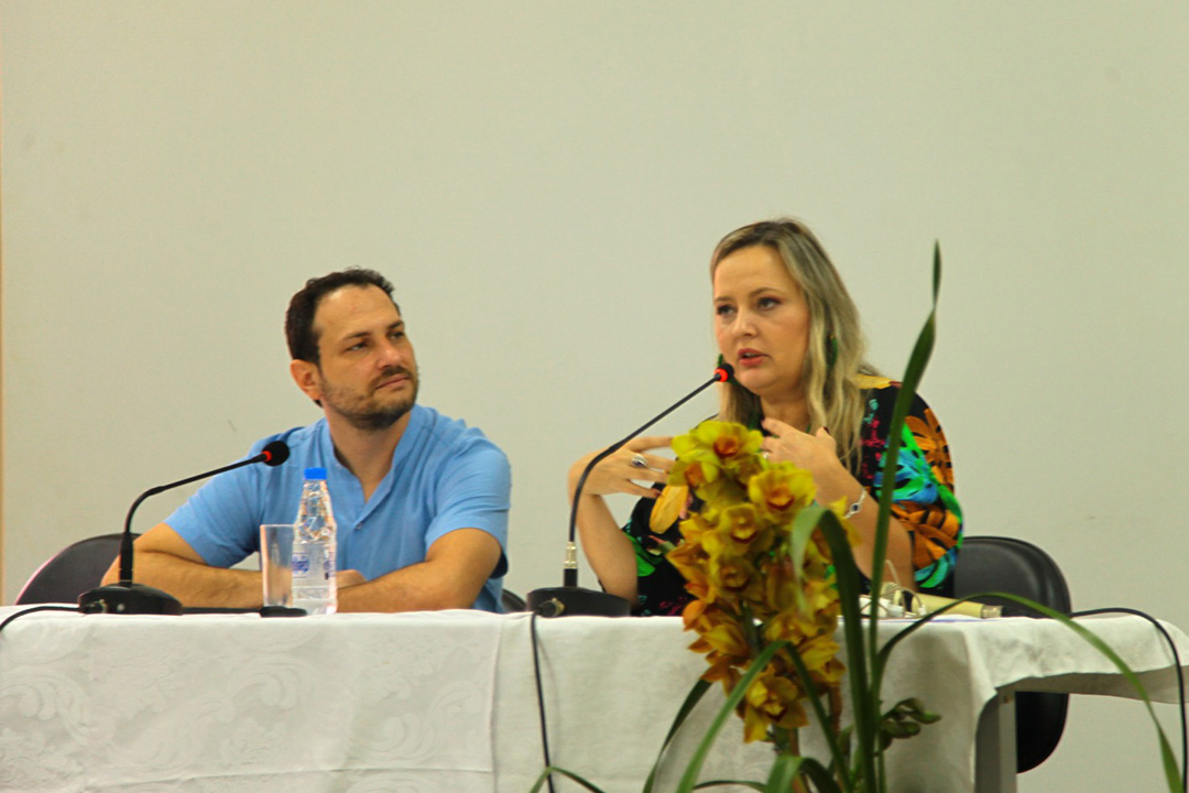 Diretora Flávia Cruvinel representa CETT/UFG no V FORCULT e é eleita coordenadora regional do fórum