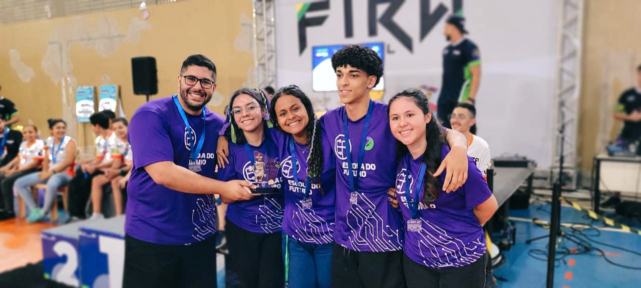 Grupos de robótica das Escolas do Futuro projetam o Estado em campeonatos e torneios locais, nacionais e da América Latina 