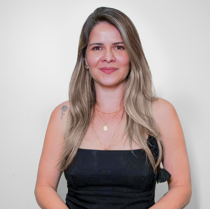 Drª. Daiana Paula Pimenta